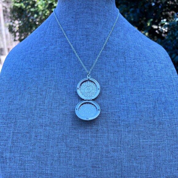 Starburst Stainless Steel Photo Locket Retro 50s Pinup Star - Picture 4 of 8